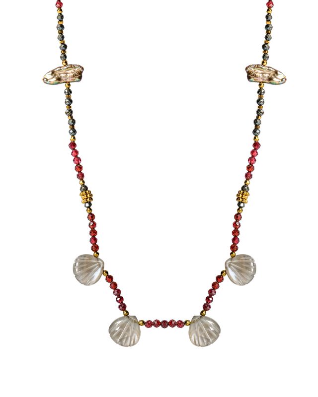 Shell Necklace Grey Moonstone