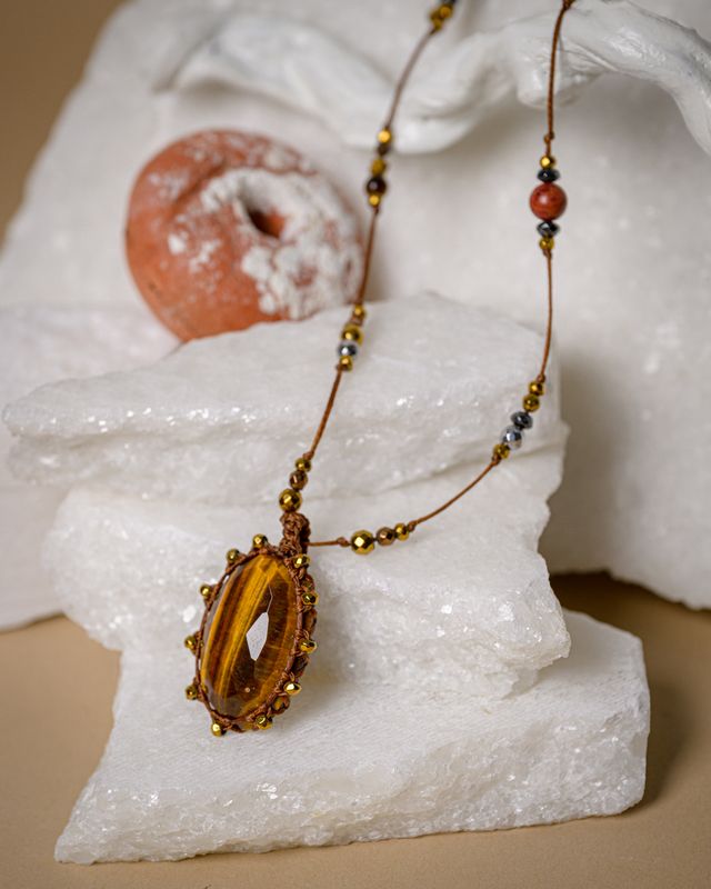 Tiger's Eye earthy long and adjustable necklace