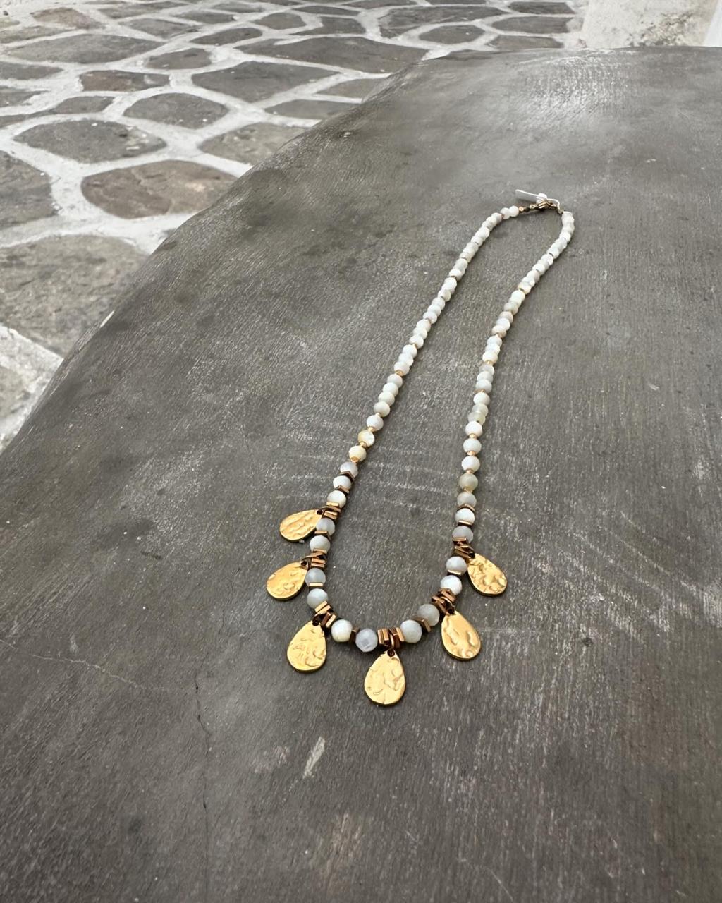 Mother of Pearls Necklace