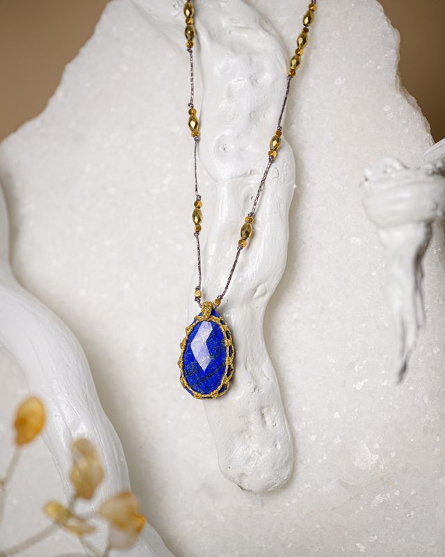 Lapis Lazuli drop Necklace