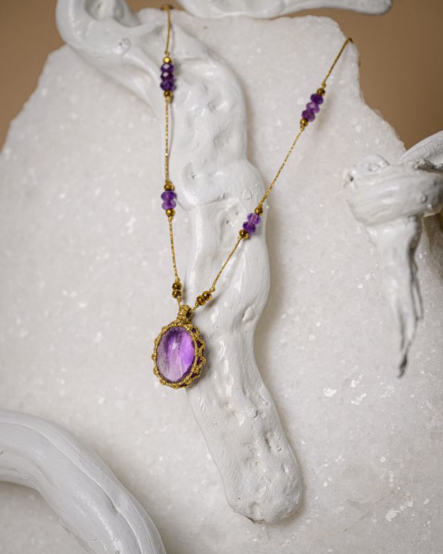 Amethyst short necklace