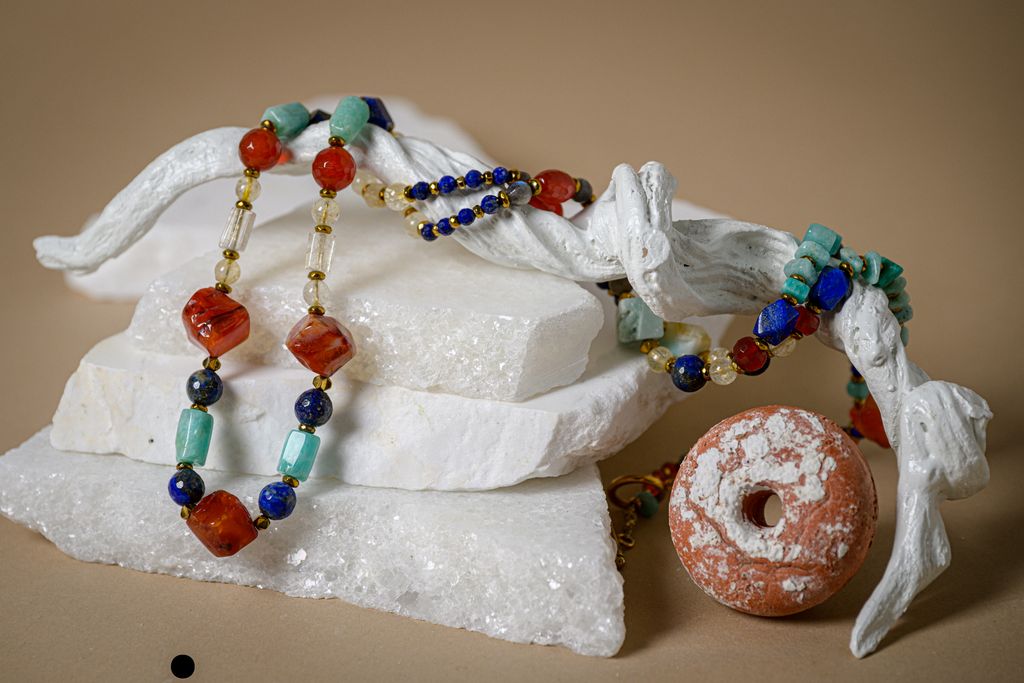 Colorful long neckalce